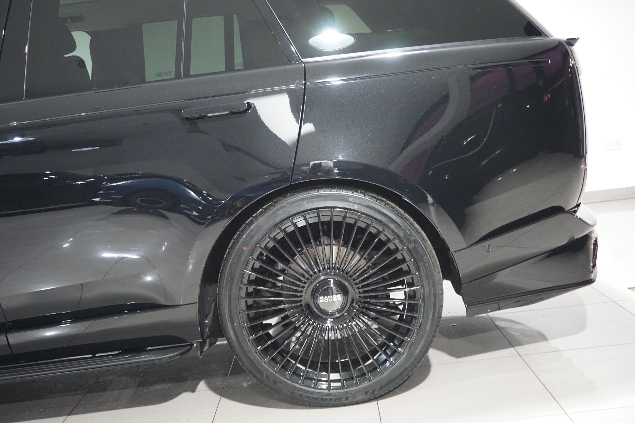 Land Rover Range Rover 3.0 D300 MHEV Autobiography SUV 5dr Diesel Auto 4WD Euro 6 (s/s) (300 ps)